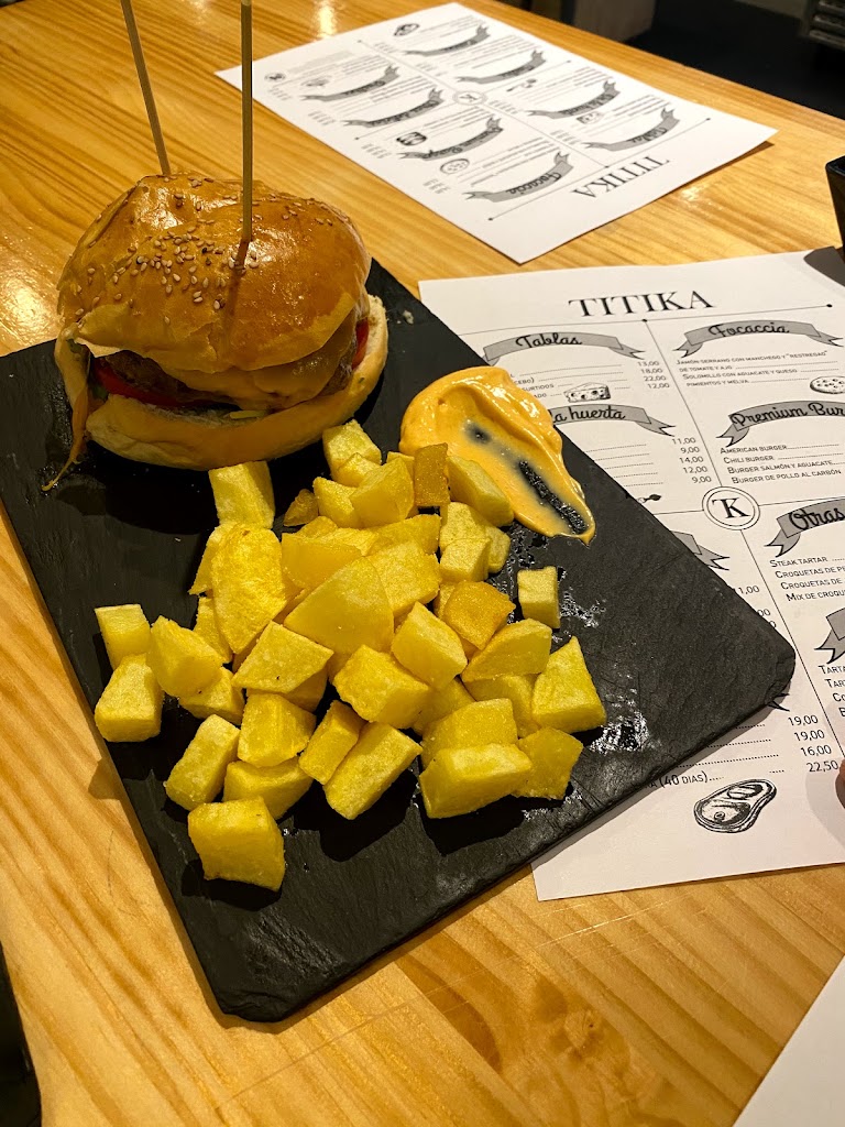 Restaurante Titika Gastrodrink — Hamburguesa