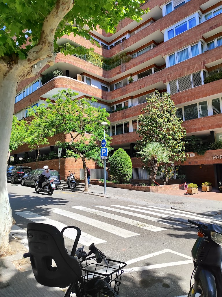 Parking Amigo-Park Garage