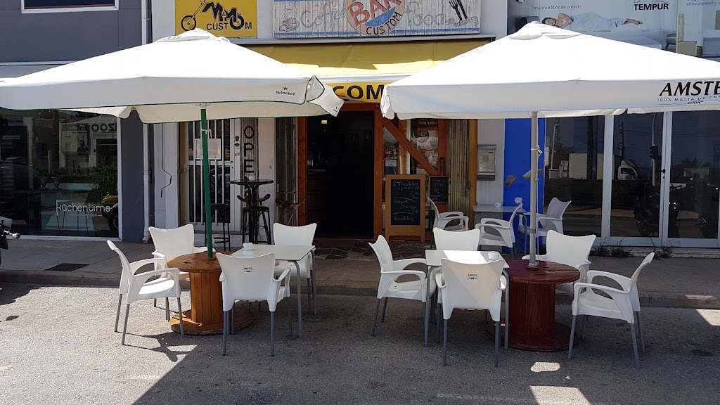 M&M Custom Bar — Ambiente