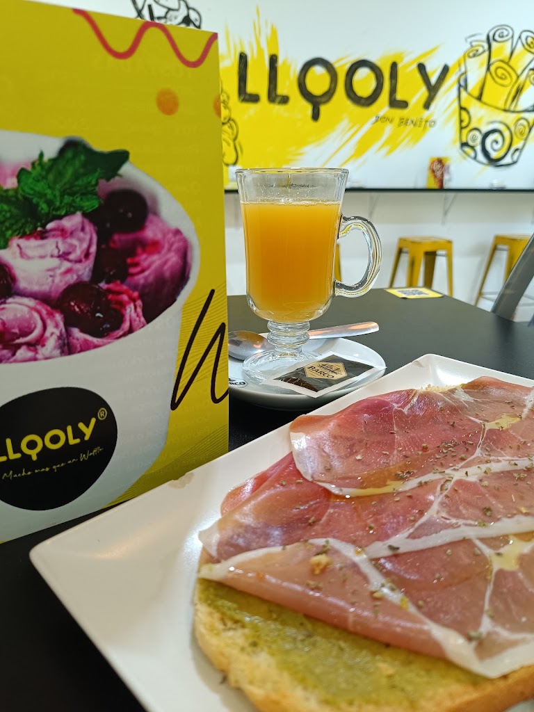 Llooly Don Benito — Comida y bebida