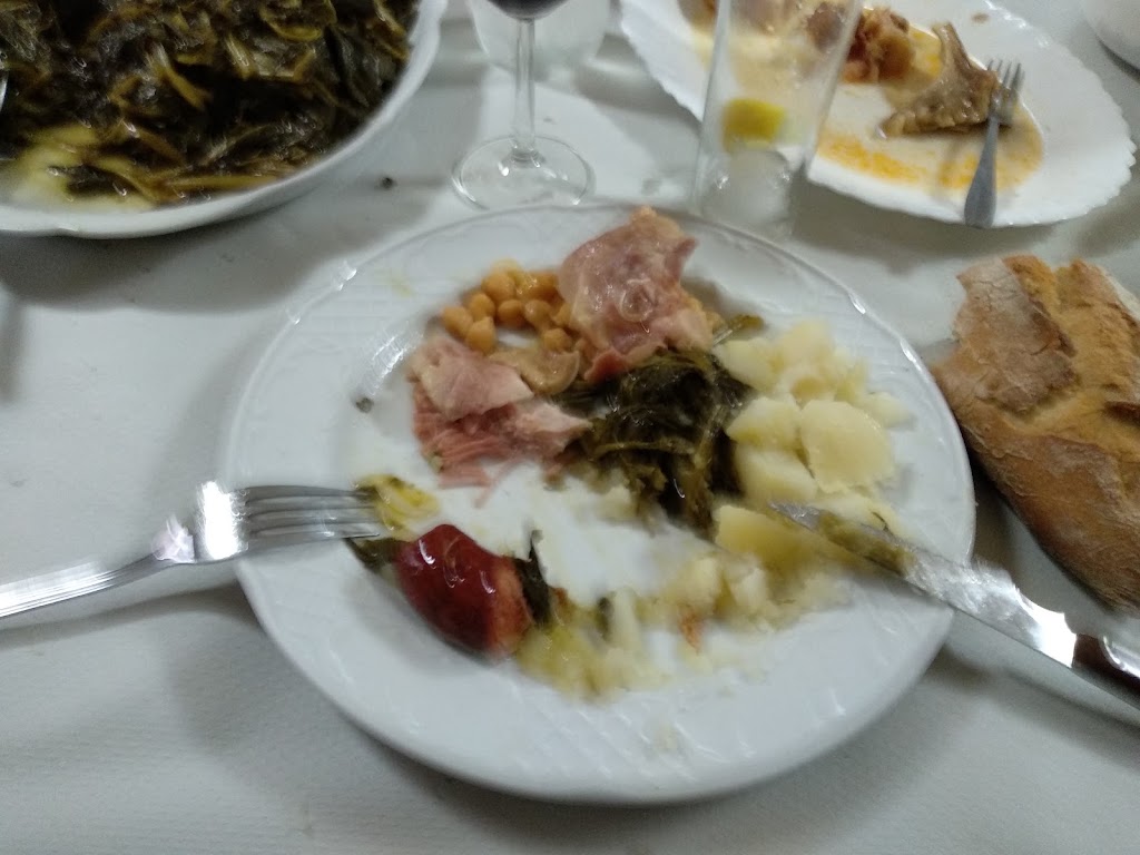 O Bodegon — Comida y bebida