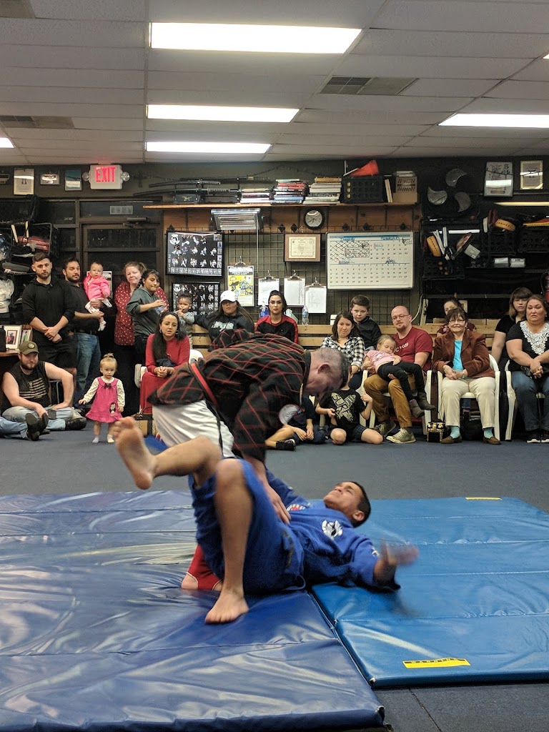  Club Wolf Pack Fighting & Fitness