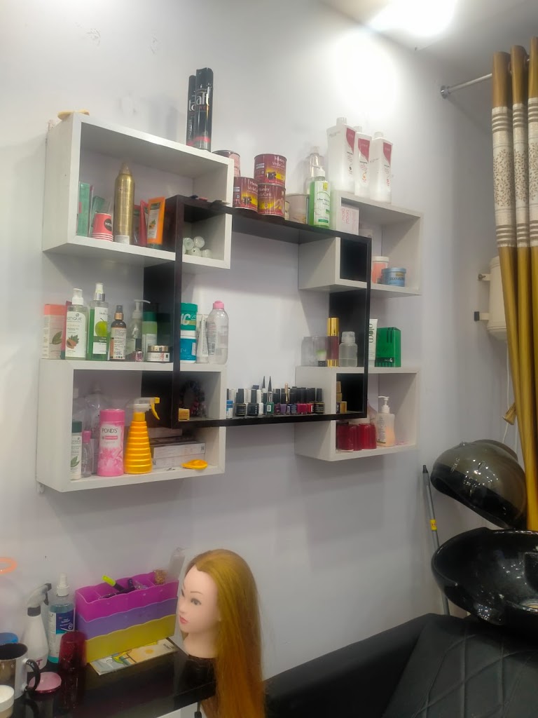 Kinjal Beauty Salon Academy Ladies Jeans