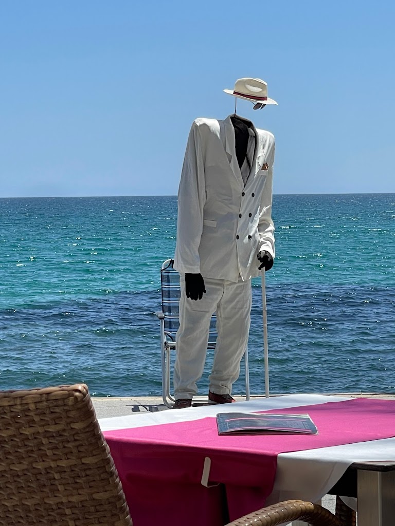 parking 7 villa laguna