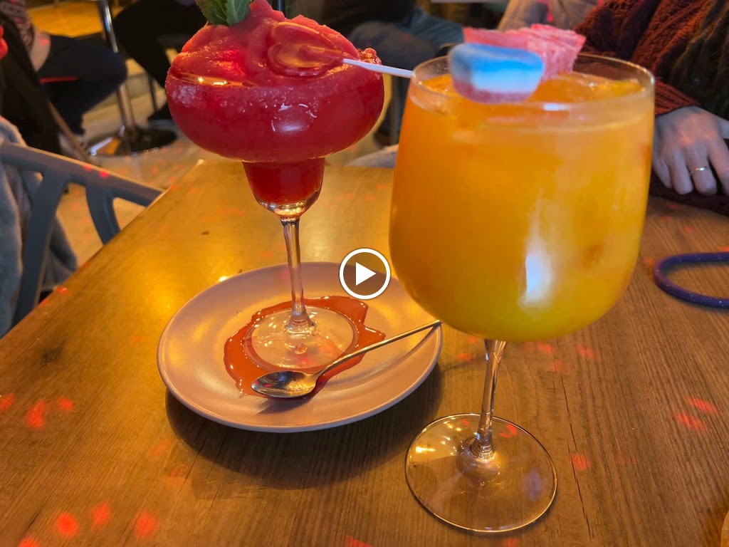 Basauriko cafe de Basauri — Videos