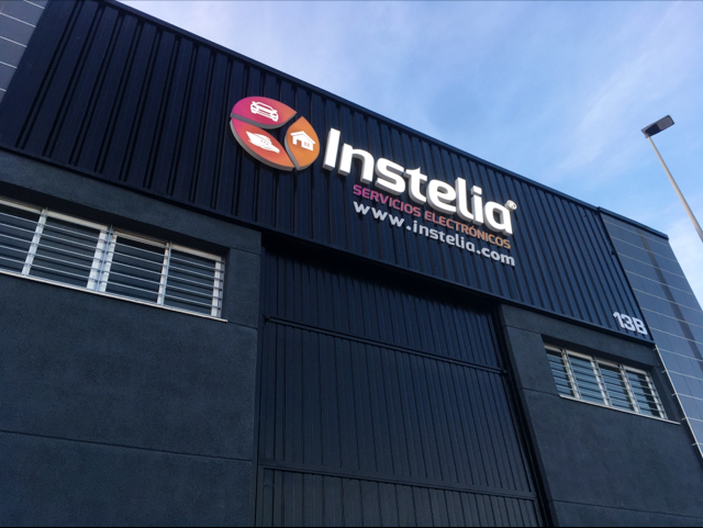 Instelia Servicios Electronicos I Taller CarAudio Castellon I Alarmas I Pantallas Coche I Android Auto-CarPlay I Auto Radio