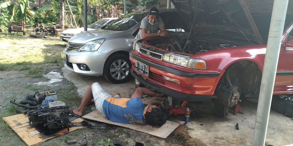 Bengkel Mobil Slamet