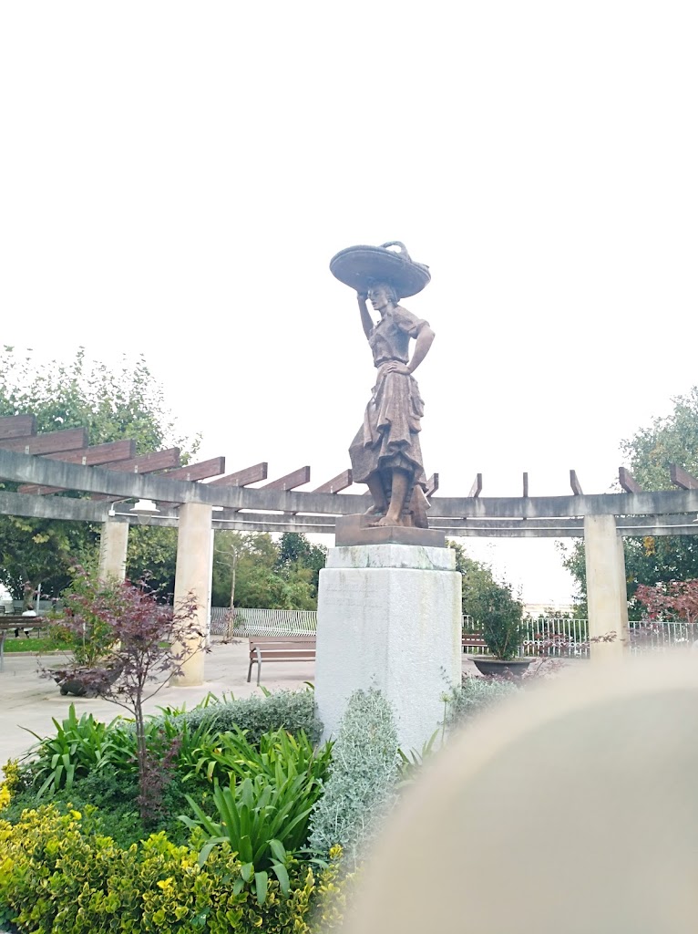 Monumento a la sardinera