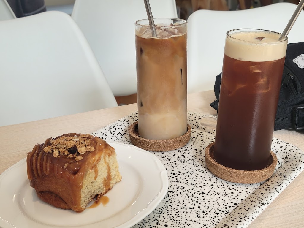 Cafe In White 咖啡白｜恆春咖啡廳｜甜點｜早午餐｜輕食｜客製生日蛋糕｜恆春美食｜寵物友善 的照片