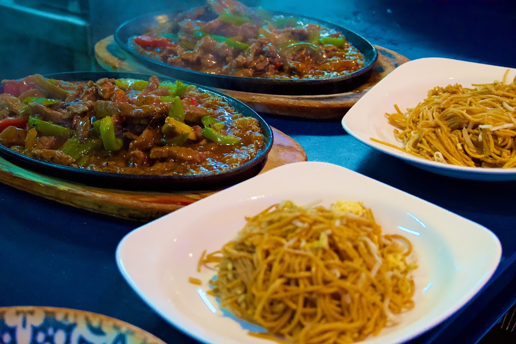 Restaurante Oriental World — Comida y bebida
