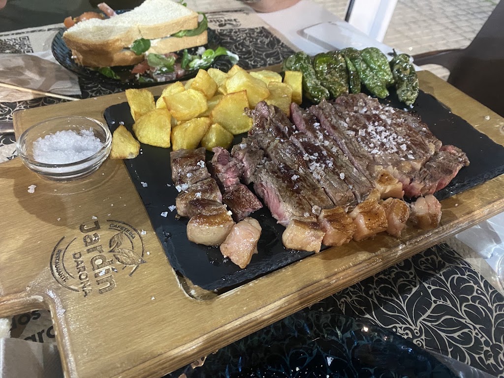 Restaurante Jardin DARONA — Churrasco