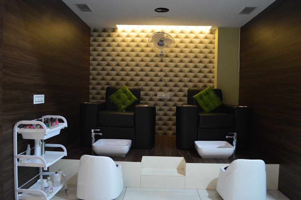 99 Institute Best Beauty Hair Makeup Academy Salon In Jalandhar