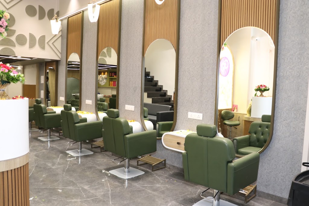 Girja S Salon Garkheda