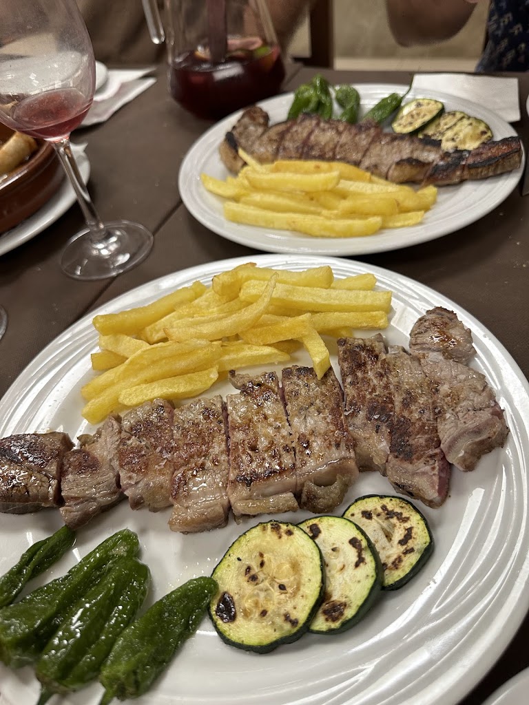 Meson La Solana — Comida y bebida