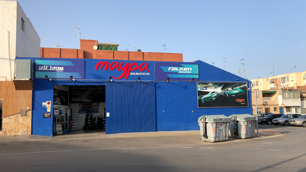 Maypa Neumaticos — Exterior