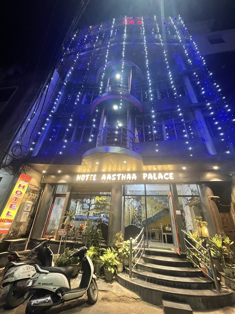 Hotel Aasthaa Palace