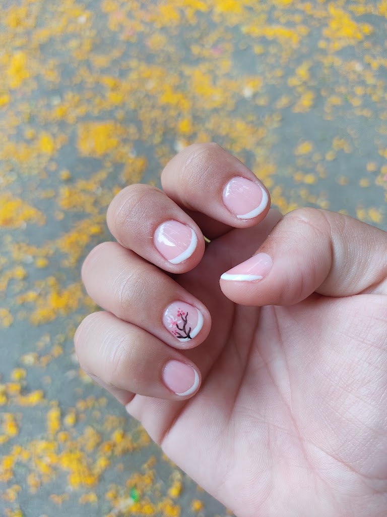 Estetica Nayve — Manicura