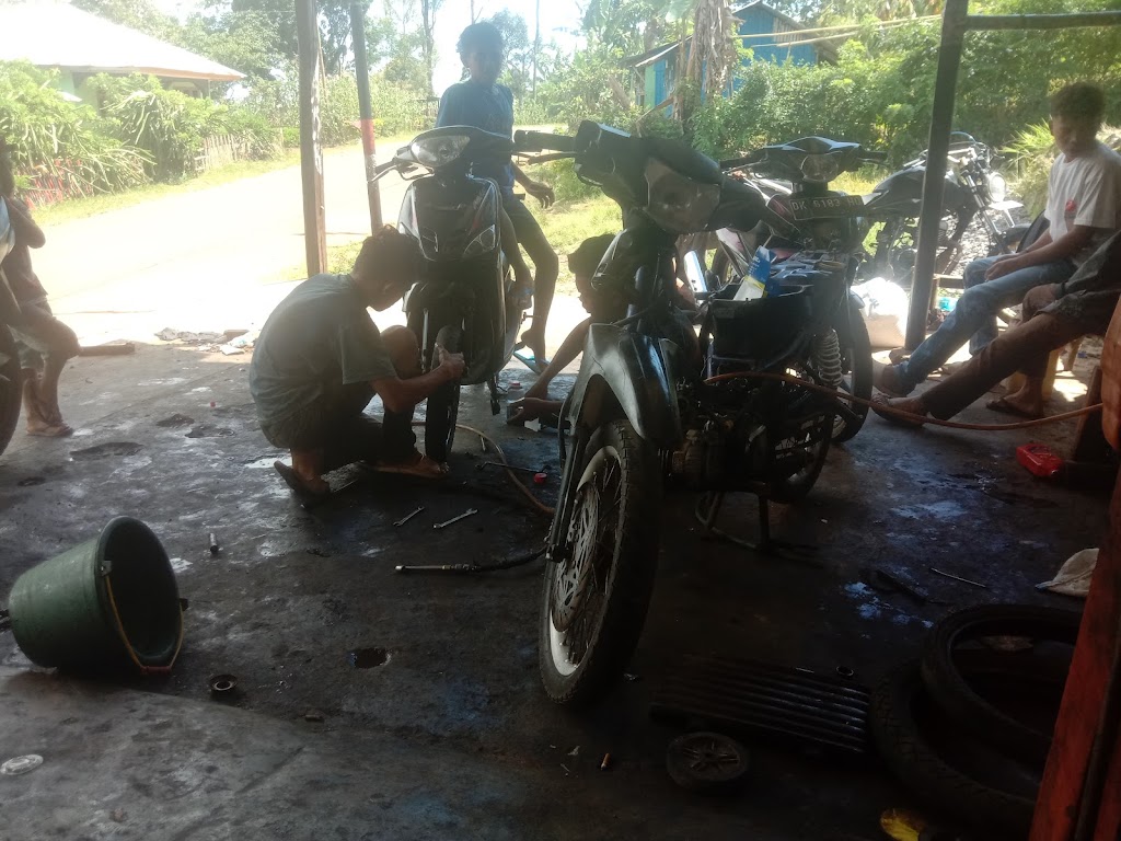 Bengkel Tambal Ban Rio Babong