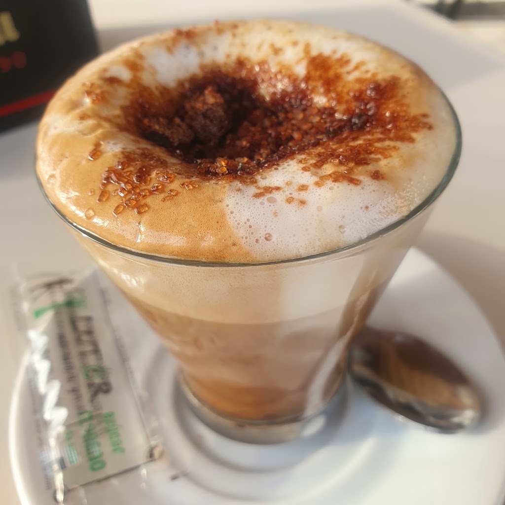 Bar cafeteria Tentempie — Comida y bebida