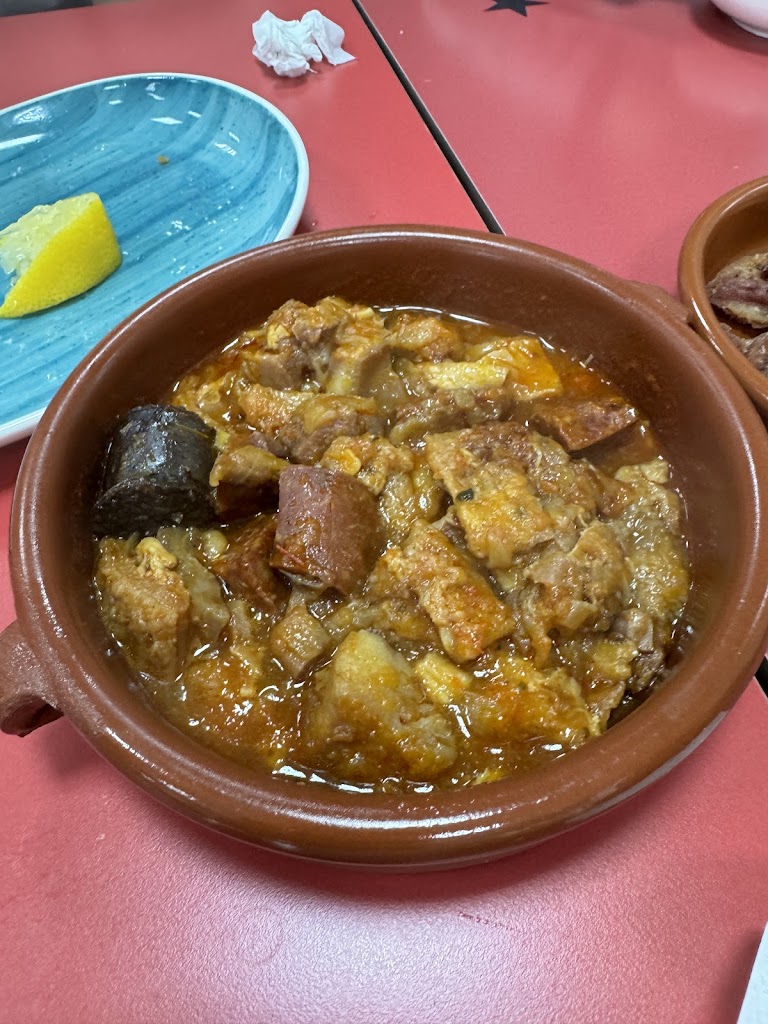 La Pilota — Comida y bebida
