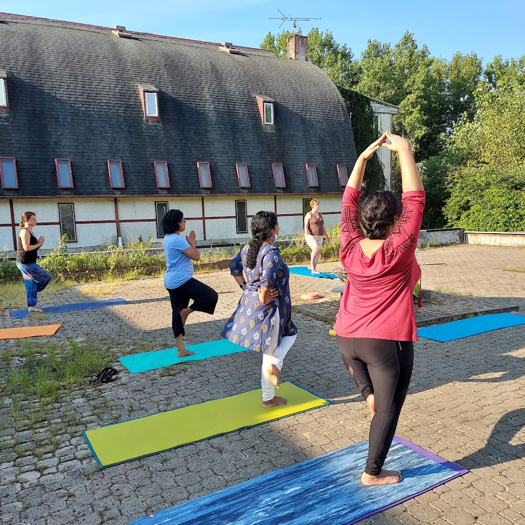  Ann Arbor Yoga & Meditation