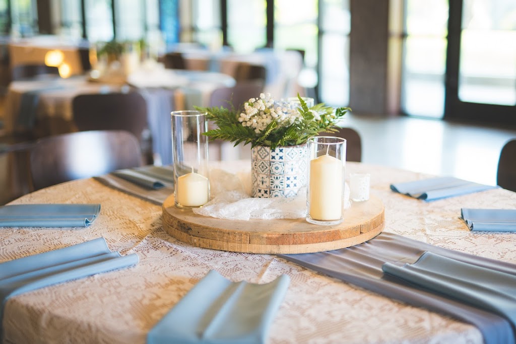 Serving Hands Weddings & Flowers