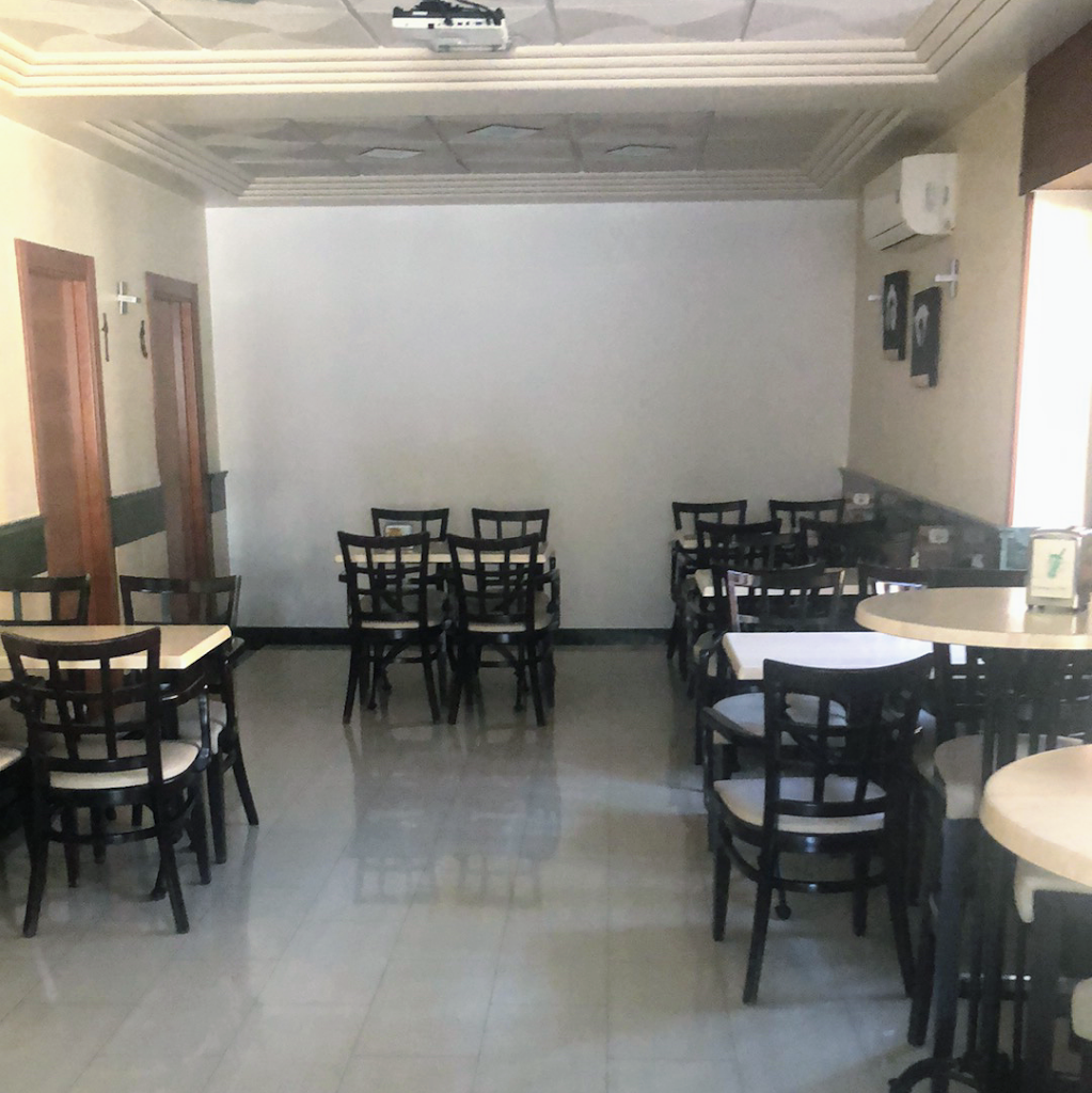 Cafe Bar Carol — Ambiente