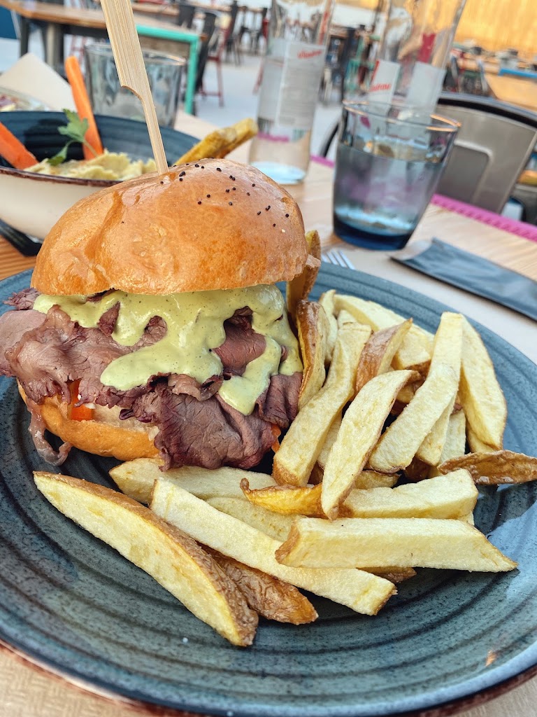 JULIETA STREET FOOD — Comida y bebida