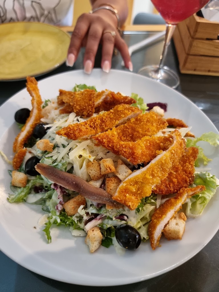 Restaurante Carboneros 27 — Comida y bebida