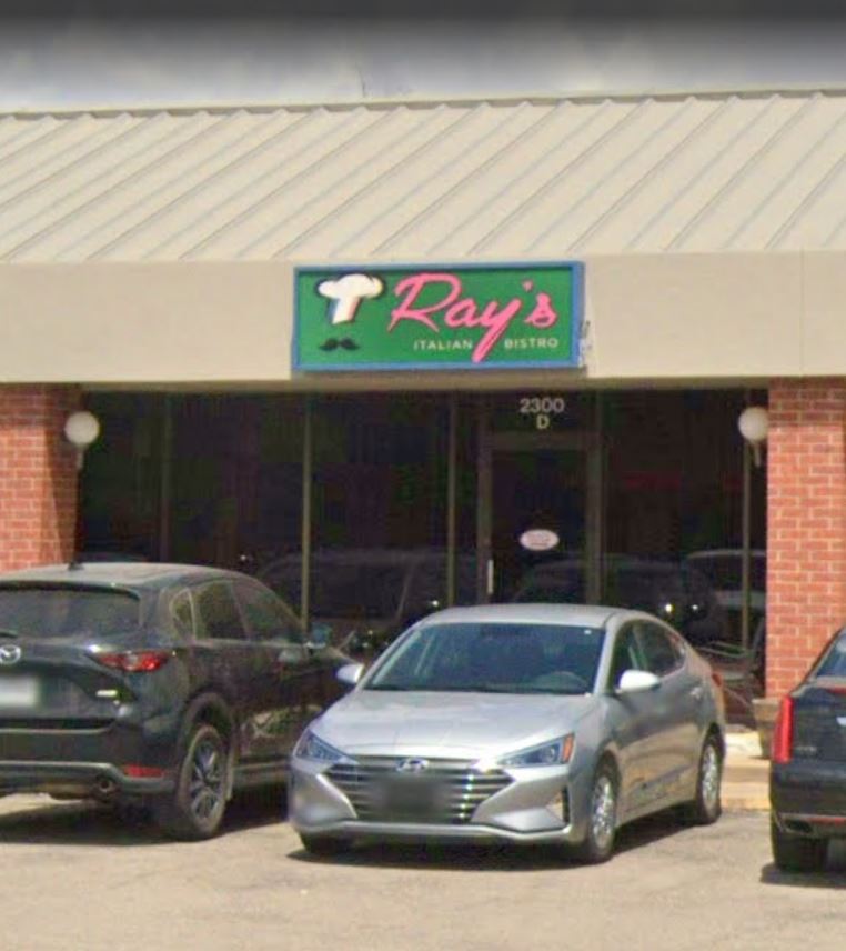 Ray's Italian Bistro in Midland