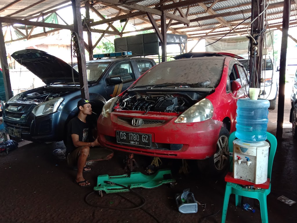 Bengkel Aditya Putra