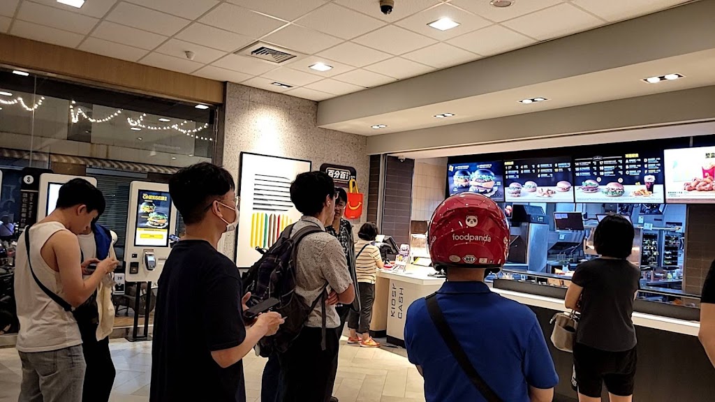 麥當勞-高雄五福餐廳 的照片