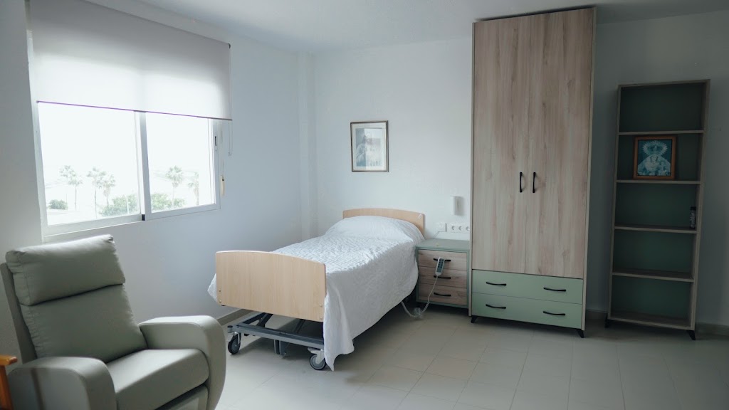 Residencia de Mayores y Centro de dia Cruz Roja San Fernando - Cadiz — Habitaciones