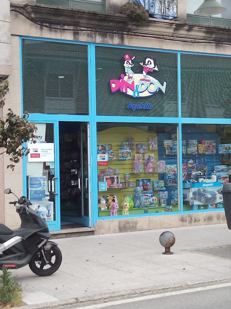 Foto 2 de Din y Don Jugueterias