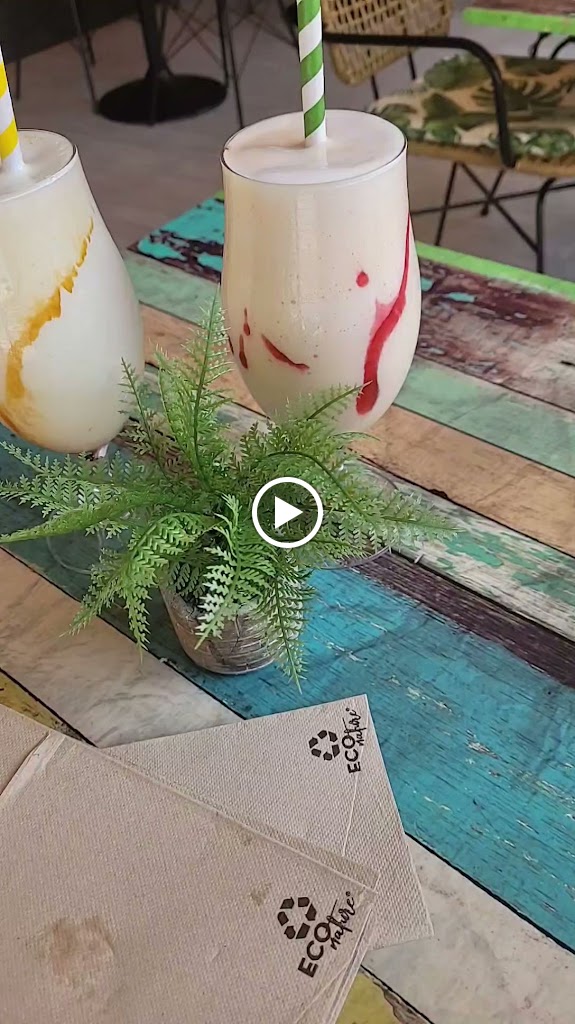 Moana Poke Bar (Torrevieja) — Videos
