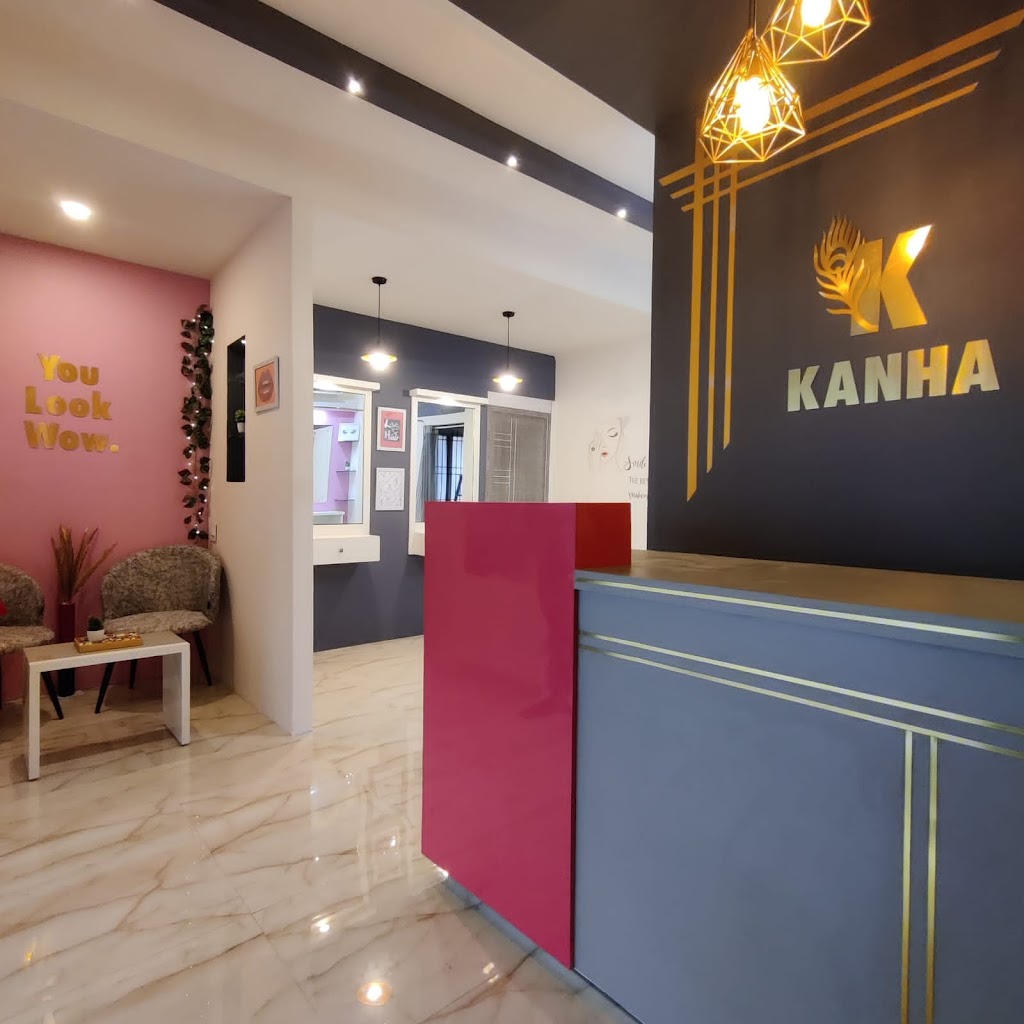 Kanha Makeup Studio Thrissur