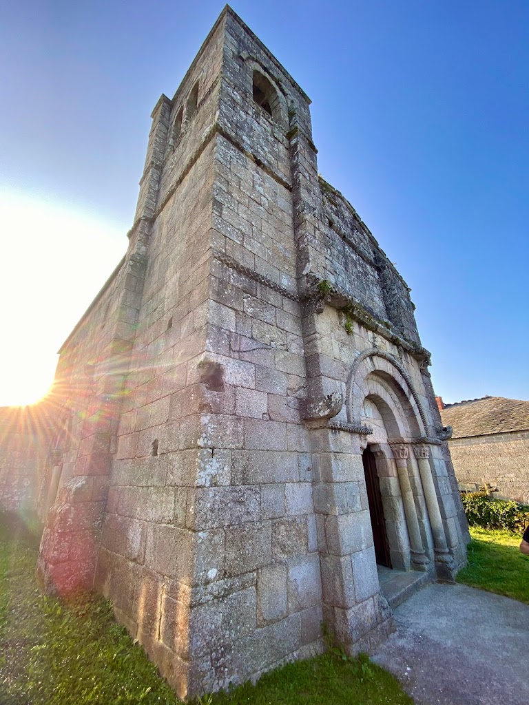 Iglesia de Santiago de Barbadelo