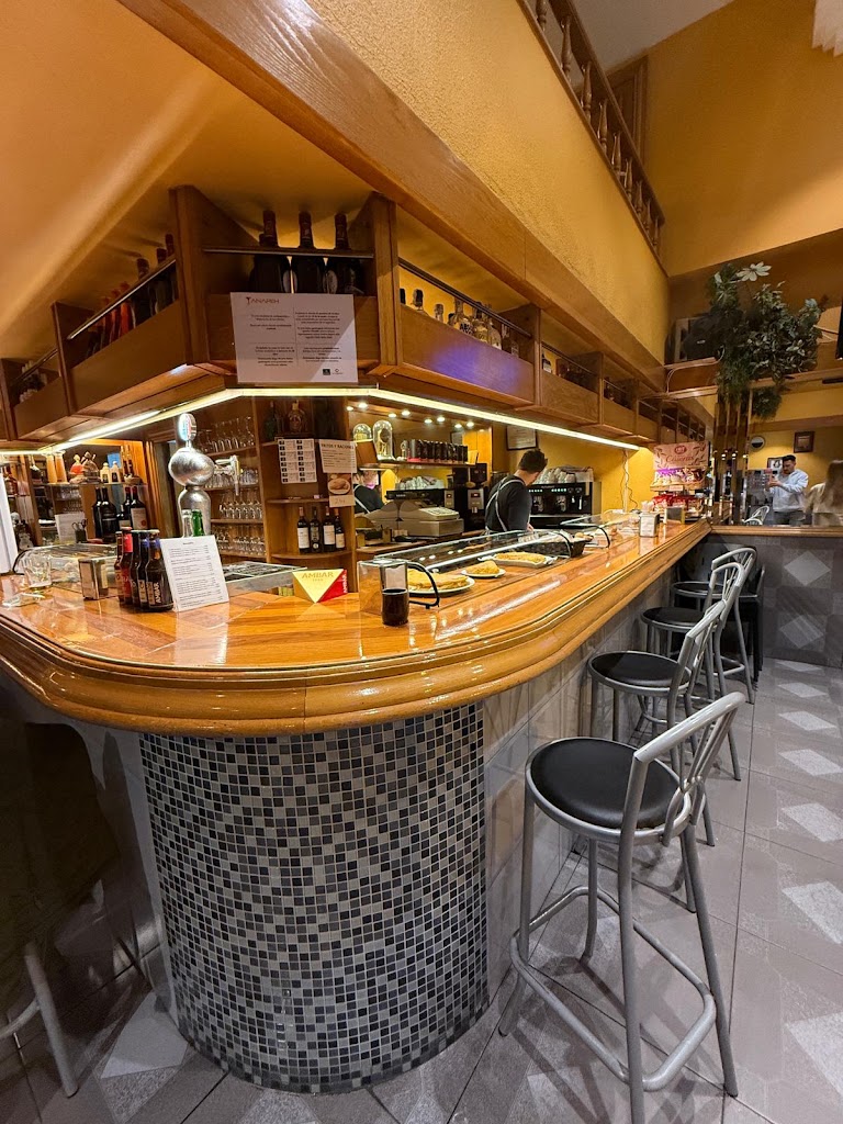 Bar Otero — Ambiente
