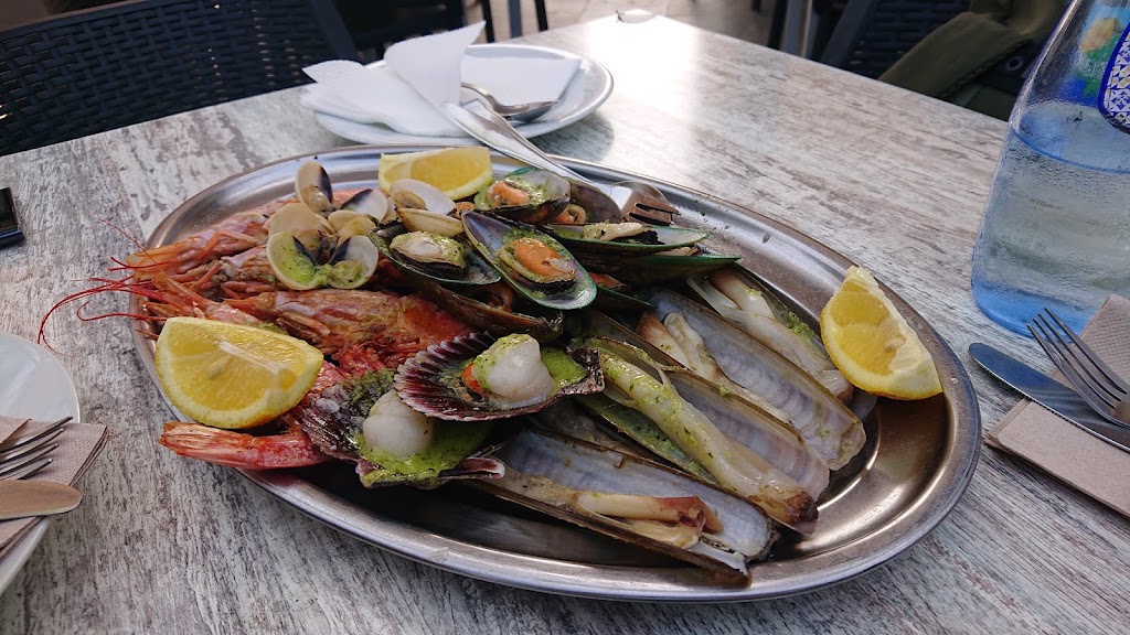 La Pandorga — Comida y bebida