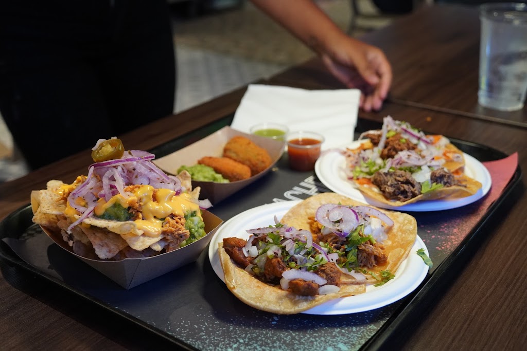 El Sazon de Isabel — Comida y bebida