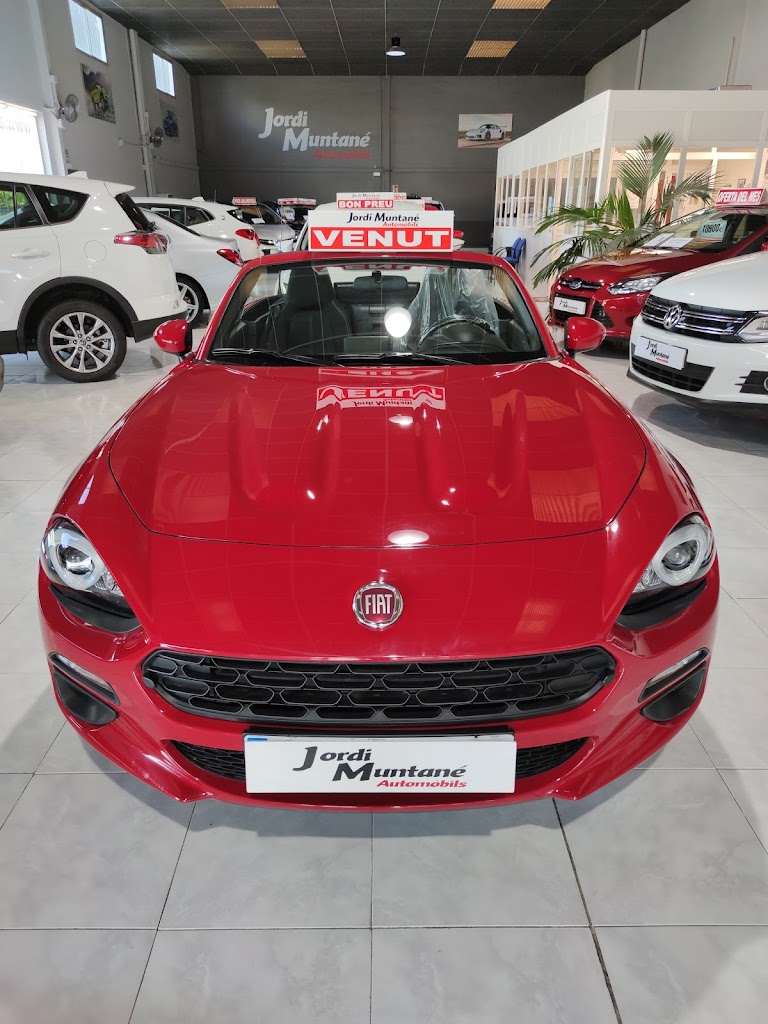 JORDI MUNTANE AUTOMOBILS — Interior