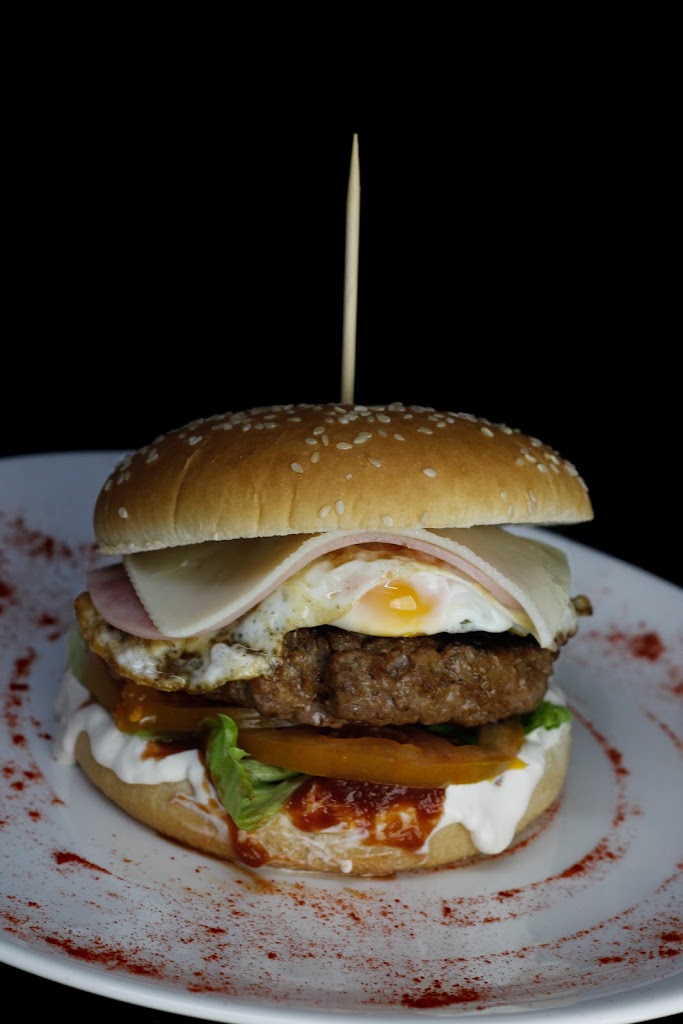 Restaurante Tu Punto Grill — Comida y bebida