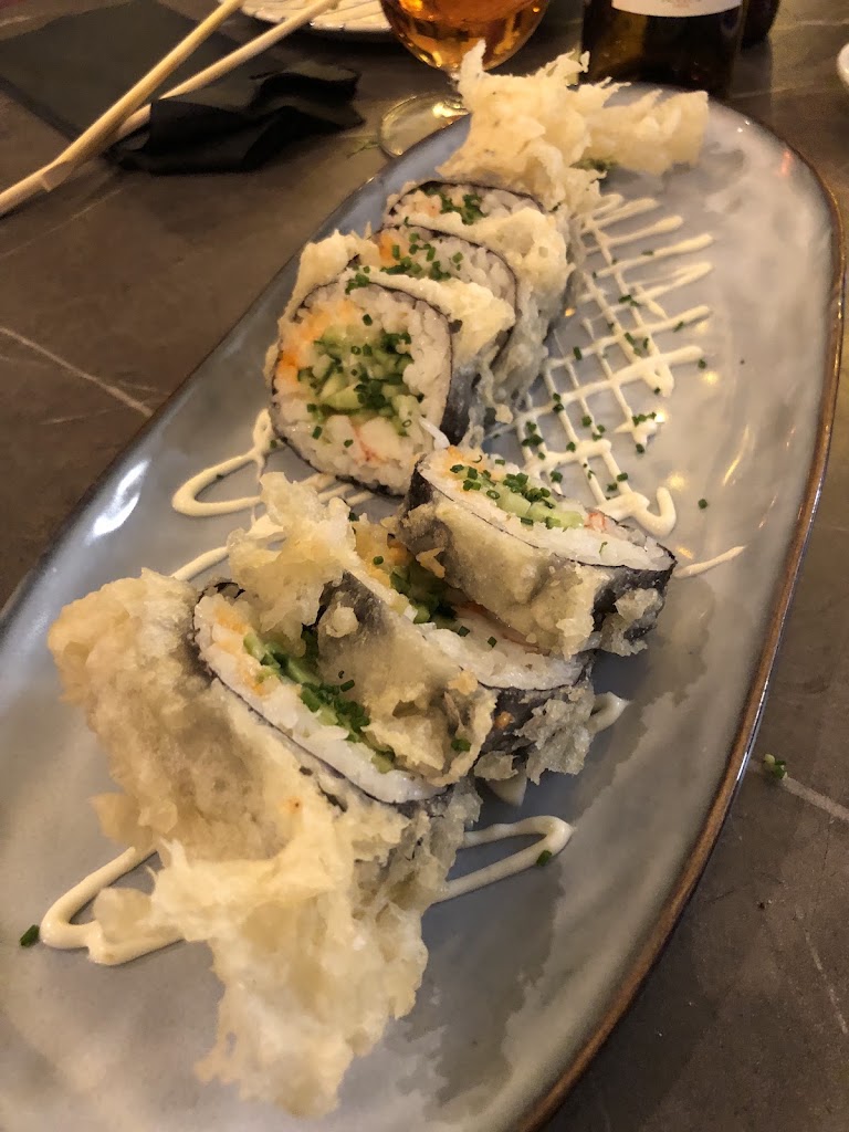 The Nomad Street Food — California roll