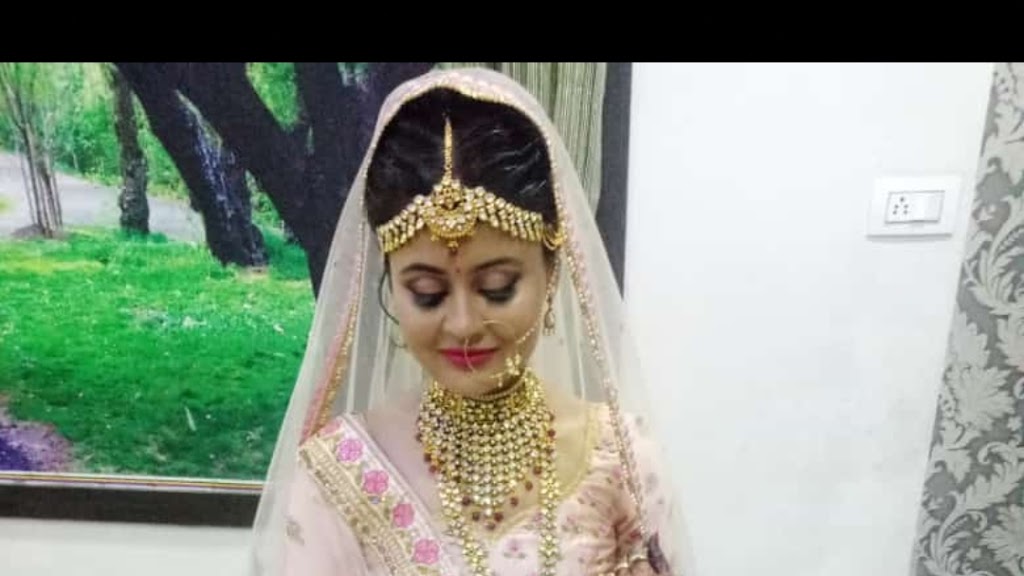 She Knows Beauty Salon And Academy