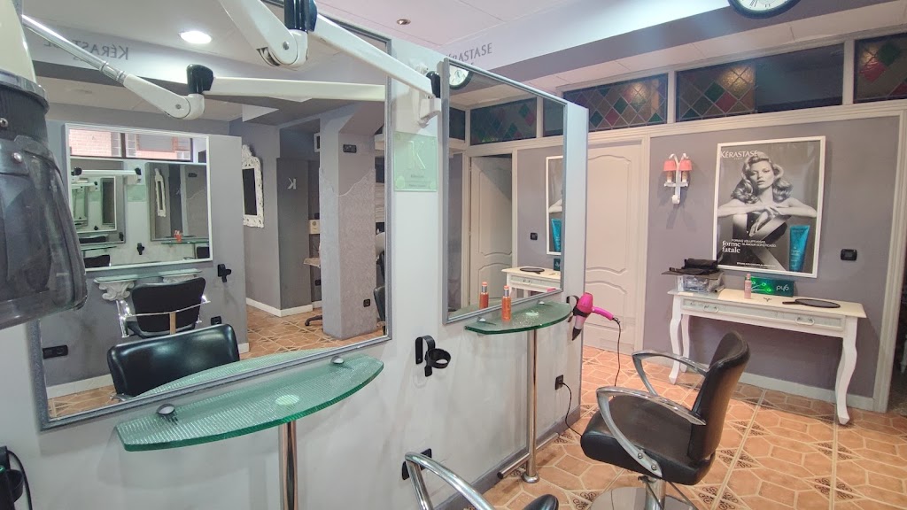 Peluqueria Isabel y Fernando — Interior