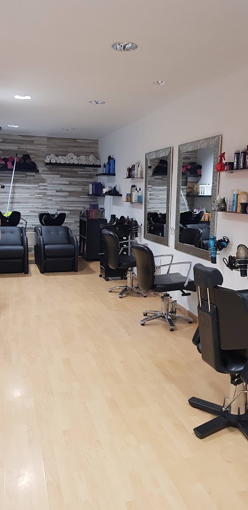 Dolors Jimenez | Peluqueria Granollers — Interior