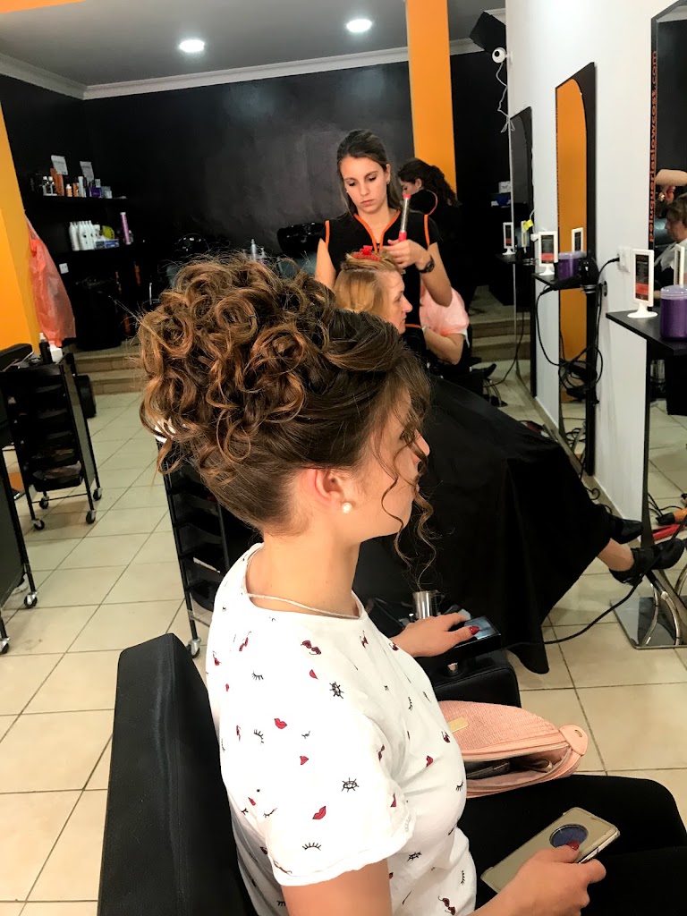 PELUQUERIAS LOW COST — Peinado