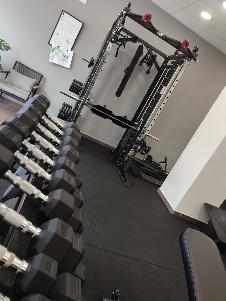 SCULPTURE FITNESS STUDIO