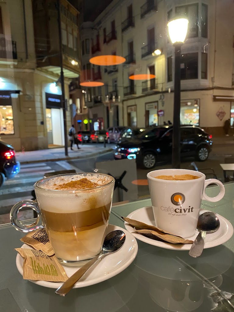 La Botiga de Civit — Comida y bebida