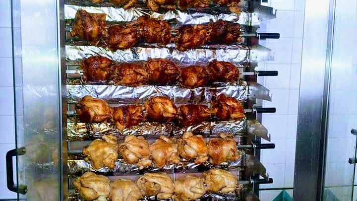 Pollastre d'or - Asador de Manolo — Comida y bebida
